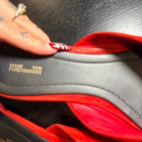 Diane Von Furstenberg Red and Pink Mules - Picture 3 of 9